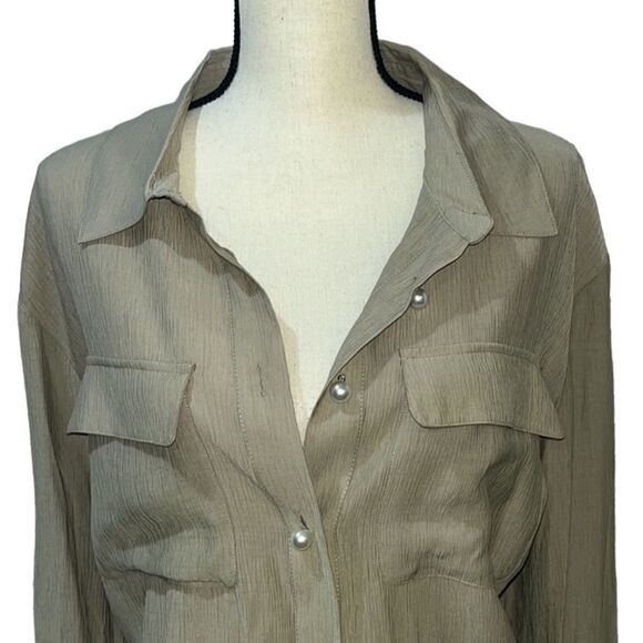 FTF Open Front Pocket Button Down Blouse - Picture 3 of 16